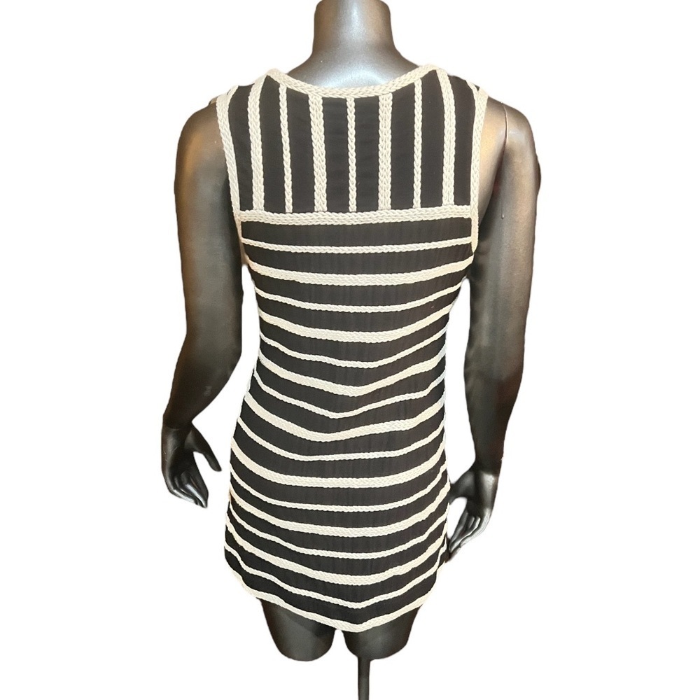 Lovely Sleeveless Short Sheath Black with Cream Rope detail. Super nice! Size M - Picture 4 of 7
